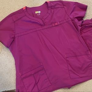 Like New Wonderwink scrub set